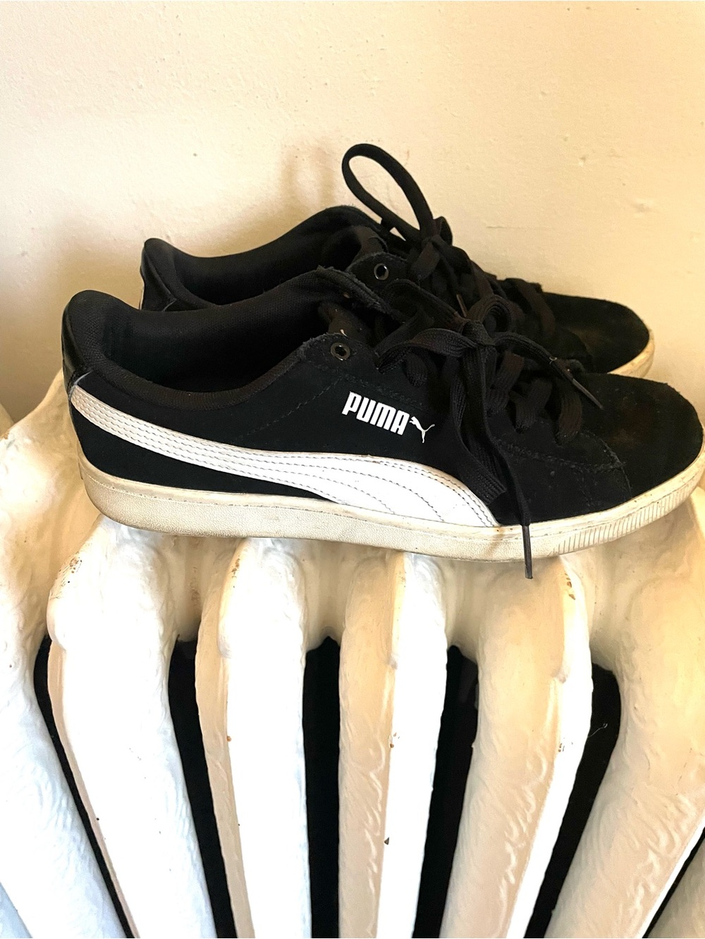 Puma Black Suede Low-Top Sneakers with White Soles - Picture 2 of 4